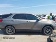 ✅ 2018 Chevrolet Equinox LT • VIN: 3GNAXJEV1JS566275 • Lot: 43212923. Wystawiony na IAAI z przebiegiem 193 291 mil. Bezpłatny archiwum sprzedaży aukcyjnych z USA i szczegółowy raport historii pojazdu na DreamBid. Zdjęcie 13.