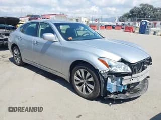 ✅ 2013 Infiniti M • VIN: JN1BY1AR1DM601570 • Lot: 43269577. Wystawiony na IAAI z przebiegiem 111 789 mil. Bezpłatny archiwum sprzedaży aukcyjnych z USA i szczegółowy raport historii pojazdu na DreamBid. Zdjęcie 1.