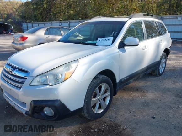 ✅ 2014 Subaru Outback Limited • VIN: 4S4BRCLC5E3241303 • Lot: 43522216. Wystawiony na IAAI z przebiegiem 166 897 mil. Bezpłatny archiwum sprzedaży aukcyjnych z USA i szczegółowy raport historii pojazdu na DreamBid. Zdjęcie 17.