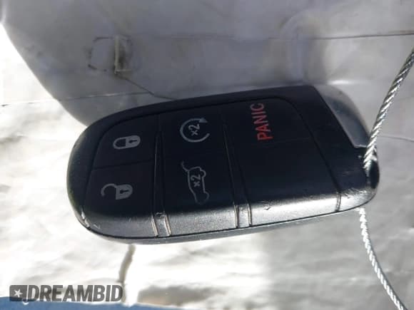 ✅ 2016 Dodge Durango R/T • VIN: 1C4SDJCT5GC420080 • Lot: 43607099. Wystawiony na IAAI z przebiegiem 218 030 mil. Bezpłatny archiwum sprzedaży aukcyjnych z USA i szczegółowy raport historii pojazdu na DreamBid. Zdjęcie 11.