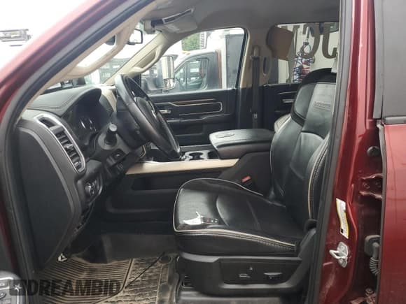 ✅ 2022 Ram 3500 Tradesman • VIN: 3C7WRTCL7NG240496 • Lot: 65567185. Wystawiony na Copart z przebiegiem Nie podano. Bezpłatny archiwum sprzedaży aukcyjnych z USA i szczegółowy raport historii pojazdu na DreamBid. Zdjęcie 7.