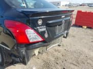 ✅ 2017 Nissan Versa SV • VIN: 3N1CN7AP7HL901290 • Lot: 43263632. Wystawiony na IAAI z przebiegiem 95 700 mil. Bezpłatny archiwum sprzedaży aukcyjnych z USA i szczegółowy raport historii pojazdu na DreamBid. Zdjęcie 6.