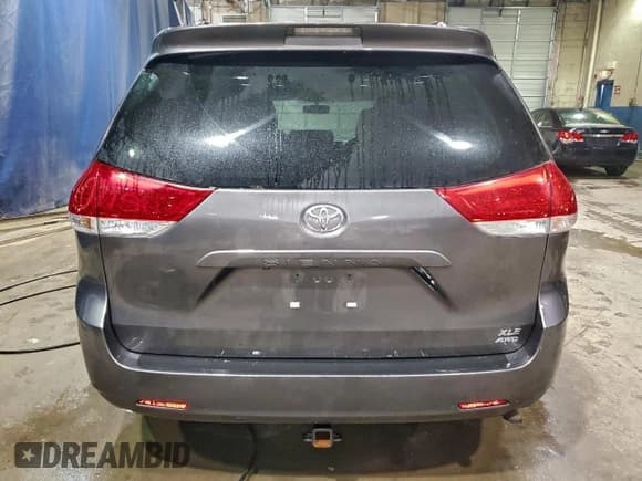 ✅ 2013 Toyota Sienna XLE • VIN: 5TDDK3DC8DS065280 • Lot: 91740305. Listed on Copart with 241,420 mi. Free auction sales archive from the USA and detailed vehicle history report at DreamBid. Image 6.