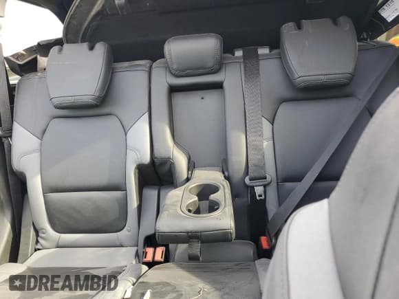 ✅ 2024 Ford Bronco Big Bend • VIN: 1FMDE7BH9RLA85832 • Лот: 86171994. Опубликован ранее на Copart с пробегом 1 196 миль. Бесплатный доступ к архиву аукционных продаж из США и подробный отчёт об истории автомобиля на DreamBid. Изображение 10.