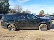 ✅ 2022 Jeep Wagoneer Series III • VIN: 1C4SJUDT3NS109405 • Lot: 41359783. Listed on IAAI with 73,653 mi. Free auction sales archive from the USA and detailed vehicle history report at DreamBid. Image 13.