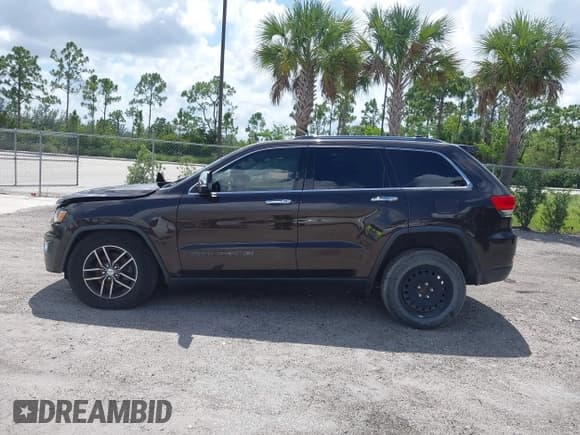 ✅ 2017 Jeep Grand Cherokee Limited • VIN: 1C4RJEBG8HC731720 • Лот: 42763258. Опубликован ранее на IAAI с пробегом 94 058 миль. Бесплатный доступ к архиву аукционных продаж из США и подробный отчёт об истории автомобиля на DreamBid. Изображение 13.