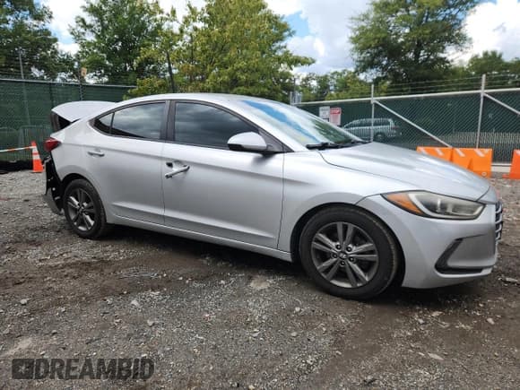 ✅ 2017 Hyundai Elantra SE • VIN: 5NPD84LF7HH011836 • Lot: 71721195. Listed on Copart with 66,610 mi. Free auction sales archive from the USA and detailed vehicle history report at DreamBid. Image 4.
