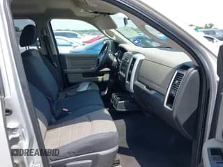 ✅ 2010 Dodge 1500 SLT • VIN: 1D7RB1GP4AS160081 • Lot: 42352840. Wystawiony na IAAI z przebiegiem 210 688 mil. Bezpłatny archiwum sprzedaży aukcyjnych z USA i szczegółowy raport historii pojazdu na DreamBid. Zdjęcie 5.