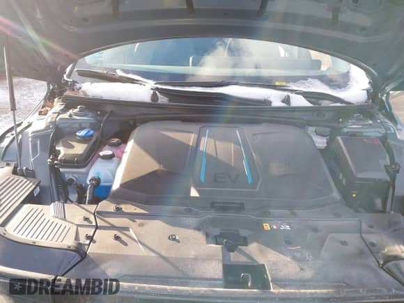 ✅ 2024 Hyundai Ioniq 5 SE Standard Range • VIN: KM8KM4DB0RU321327 • Lot: 41396112. Wystawiony na IAAI z przebiegiem 4 301 mil. Bezpłatny archiwum sprzedaży aukcyjnych z USA i szczegółowy raport historii pojazdu na DreamBid. Zdjęcie 10.