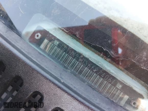 ✅ 2006 GMC Sierra 2500HD Work Truck • VIN: 1GTHK29D36E274061 • Лот: 42708643. Опубликован ранее на IAAI с пробегом 311 403 миль. Бесплатный доступ к архиву аукционных продаж из США и подробный отчёт об истории автомобиля на DreamBid. Изображение 8.