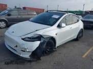 ✅ 2022 Tesla Model Y Performance • VIN: 7SAYGDEF6NF538958 • Lot: 43264050. Wystawiony na IAAI z przebiegiem 46 435 mil. Bezpłatny archiwum sprzedaży aukcyjnych z USA i szczegółowy raport historii pojazdu na DreamBid. Zdjęcie 18.