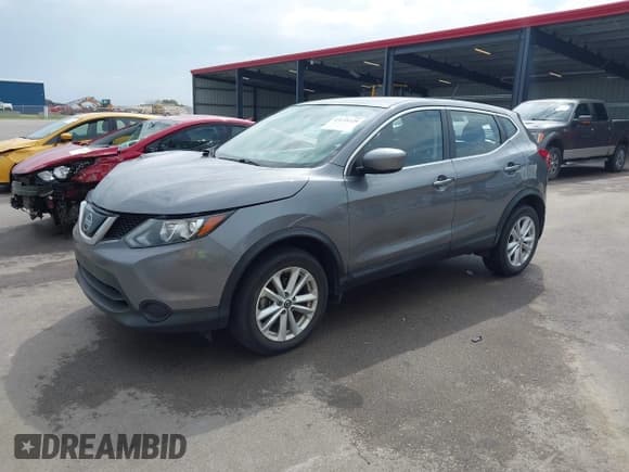 ✅ 2019 Nissan Rogue S • VIN: JN1BJ1CRXKW620573 • Lot: 43135329. Wystawiony na IAAI z przebiegiem 95 555 mil. Bezpłatny archiwum sprzedaży aukcyjnych z USA i szczegółowy raport historii pojazdu na DreamBid. Zdjęcie 18.