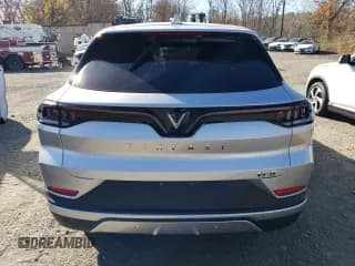 ✅ 2024 VinFast VF 8 Eco • VIN: RLLV1AEB3RH004535 • Lot: 81080374. Wystawiony na Copart z przebiegiem Nie podano. Bezpłatny archiwum sprzedaży aukcyjnych z USA i szczegółowy raport historii pojazdu na DreamBid. Zdjęcie 6.