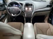 ✅ 2018 Lincoln MKC Reserve • VIN: 5LMCJ3D94JUL14080 • Lot: 91262955. Wystawiony na Copart z przebiegiem 66 583 mil. Bezpłatny archiwum sprzedaży aukcyjnych z USA i szczegółowy raport historii pojazdu na DreamBid. Zdjęcie 8.