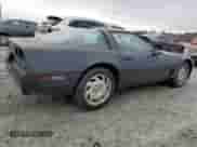 1986 Chevrolet Corvette z VIN 1G1YY0782G5120329, wystawiony jako Copart lot #84996684 z przebiegiem Nie podano mil oraz Czysty tytuł • Clean title. Historia ofert i sprzedaży dostępna na DreamBid. Obrazek 3.