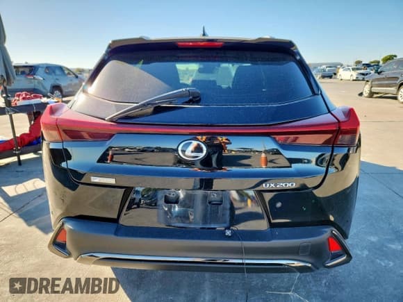 ✅ 2019 Lexus UX 200 F Sport • VIN: JTHY3JBH5K2007924 • Lot: 90074935. Listed on Copart with 81,827 mi. Free auction sales archive from the USA and detailed vehicle history report at DreamBid. Image 6.