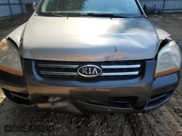 ✅ 2008 Kia Sportage LX • VIN: KNDJF723987507503 • Lot: 69040095. Listed on Copart with 164,137 mi. Free auction sales archive from the USA and detailed vehicle history report at DreamBid. Image 12.