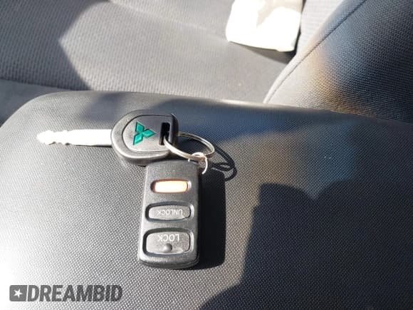 ✅ 2005 Mitsubishi Endeavor LS • VIN: 4A4MM21S35E074730 • Лот: 42490642. Опубликован ранее на IAAI с пробегом 245 790 миль. Бесплатный доступ к архиву аукционных продаж из США и подробный отчёт об истории автомобиля на DreamBid. Изображение 11.