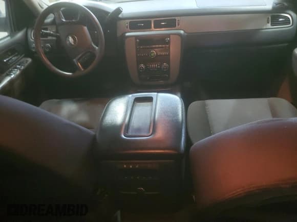 ✅ 2013 Chevrolet Tahoe Commercial • VIN: 1GNSK4E01DR328846 • Lot: 66877085. Wystawiony na Copart z przebiegiem 102 091 mil. Bezpłatny archiwum sprzedaży aukcyjnych z USA i szczegółowy raport historii pojazdu na DreamBid. Zdjęcie 8.