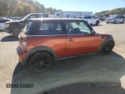 ✅ 2012 MINI Hardtop • VIN: WMWSU3C58CT256912 • Лот: 92182845. Опубликован ранее на Copart с пробегом 121 435 миль. Бесплатный доступ к архиву аукционных продаж из США и подробный отчёт об истории автомобиля на DreamBid. Изображение 3.