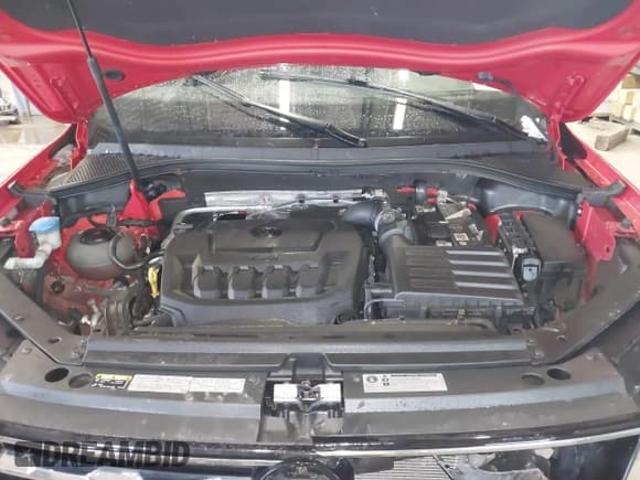 ✅ 2018 Volkswagen Tiguan SEL • VIN: 3VV2B7AX1JM190155 • Lot: 41675633. Wystawiony na IAAI z przebiegiem 91 594 mil. Bezpłatny archiwum sprzedaży aukcyjnych z USA i szczegółowy raport historii pojazdu na DreamBid. Zdjęcie 10.