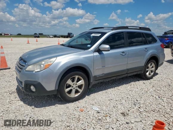 ✅ 2014 Subaru Outback Limited • VIN: 4S4BRDLCXE2270436 • Lot: 67968685. Listed on Copart with 147,095 mi. Free auction sales archive from the USA and detailed vehicle history report at DreamBid. Image 1.