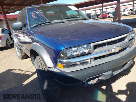 ✅ 2002 Chevrolet S-10 LS • VIN: 1GCCT19W428212163 • Лот: 41383327. Опубликован ранее на IAAI с пробегом Не указан. Бесплатный доступ к архиву аукционных продаж из США и подробный отчёт об истории автомобиля на DreamBid. Изображение 1.