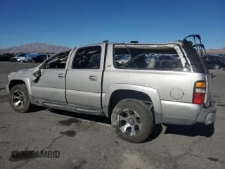 ✅ 2004 Chevrolet Suburban LT • VIN: 3GNFK16T84G138535 • Лот: 42038965. Опубликован ранее на Copart с пробегом Не указан. Бесплатный доступ к архиву аукционных продаж из США и подробный отчёт об истории автомобиля на DreamBid. Изображение 2.