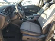 ✅ 2017 Ford Escape Titanium • VIN: 1FMCU0JDXHUC50770 • Lot: 90301085. Wystawiony na Copart z przebiegiem 87 598 mil. Bezpłatny archiwum sprzedaży aukcyjnych z USA i szczegółowy raport historii pojazdu na DreamBid. Zdjęcie 7.