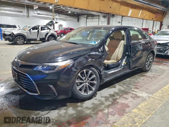 ✅ 2018 Toyota Avalon Hybrid XLE Plus • VIN: 4T1BD1EB8JU064225 • Lot: 93960675. Wystawiony na Copart z przebiegiem 77 446 mil. Bezpłatny archiwum sprzedaży aukcyjnych z USA i szczegółowy raport historii pojazdu na DreamBid. Zdjęcie 1.