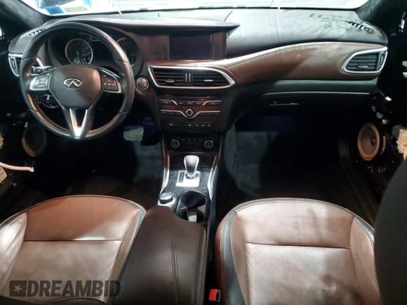 ✅ 2018 Infiniti QX30 Luxury • VIN: SJKCH5CR2JA002144 • Lot: 85443394. Listed on Copart with 54,327 mi. Free auction sales archive from the USA and detailed vehicle history report at DreamBid. Image 8.