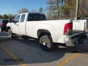 ✅ 2008 Chevrolet Silverado 2500HD Work Truck • VIN: 1GCHC29K78E129166 • Lot: 43641057. Wystawiony na IAAI z przebiegiem 329 201 mil. Bezpłatny archiwum sprzedaży aukcyjnych z USA i szczegółowy raport historii pojazdu na DreamBid. Zdjęcie 3.