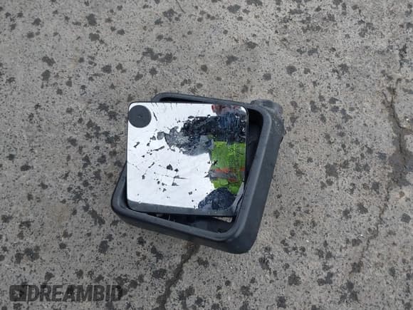 ✅ 2019 Jeep Wrangler Unlimited Sport S • VIN: 1C4HJXDG5KW529072 • Lot: 43676971. Listed on IAAI with 106,783 mi. Free auction sales archive from the USA and detailed vehicle history report at DreamBid. Image 12.