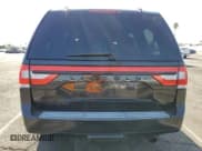 ✅ 2015 Lincoln Navigator • VIN: 5LMJJ2HT5FEJ02412 • Lot: 70673675. Wystawiony na Copart z przebiegiem 104 832 mil. Bezpłatny archiwum sprzedaży aukcyjnych z USA i szczegółowy raport historii pojazdu na DreamBid. Zdjęcie 6.