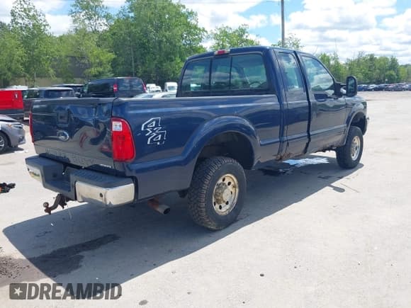 ✅ 2002 Ford F-250 XL • VIN: 1FTNX21L72EB65572 • Lot: 42411813. Listed on IAAI with 238,523 mi. Free auction sales archive from the USA and detailed vehicle history report at DreamBid. Image 4.