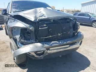 2006 Dodge 3500 SLT z VIN 3D7LX38C36G253557, wystawiony jako IAAI lot #42478965 z przebiegiem 287 552 mil mil oraz . Historia ofert i sprzedaży dostępna na DreamBid. Obrazek 6.