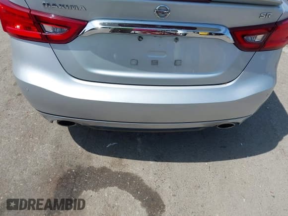 ✅ 2016 Nissan Maxima S • VIN: 1N4AA6AP4GC904576 • Lot: 43085427. Listed on IAAI with 114,866 mi. Free auction sales archive from the USA and detailed vehicle history report at DreamBid. Image 16.