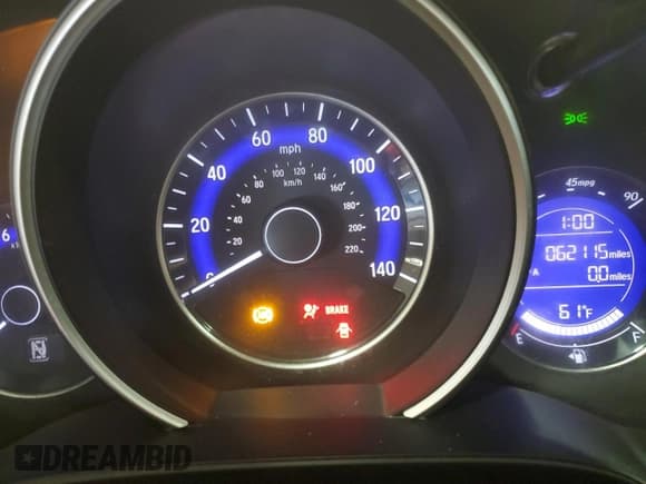 ✅ 2017 Honda Fit EX • VIN: JHMGK5H75HS003384 • Лот: 93192465. Опубликован ранее на Copart с пробегом 62 115 миль. Бесплатный доступ к архиву аукционных продаж из США и подробный отчёт об истории автомобиля на DreamBid. Изображение 9.