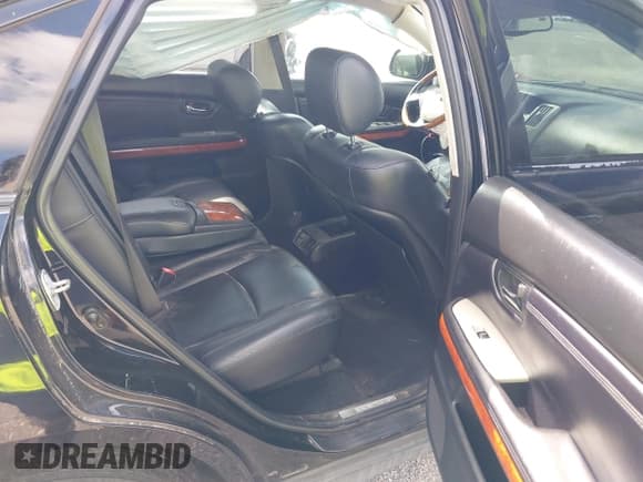 ✅ 2005 Lexus RX 330 • VIN: 2T2GA31U75C028580 • Lot: 43108011. Wystawiony na IAAI z przebiegiem 232 590 mil. Bezpłatny archiwum sprzedaży aukcyjnych z USA i szczegółowy raport historii pojazdu na DreamBid. Zdjęcie 8.