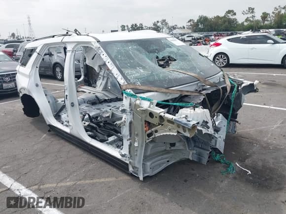 ✅ 2025 Ford Explorer • VIN: 1FMWK7HC1SGA65781 • Lot: 42586897. Wystawiony na IAAI z przebiegiem Nie podano. Bezpłatny archiwum sprzedaży aukcyjnych z USA i szczegółowy raport historii pojazdu na DreamBid. Zdjęcie 1.