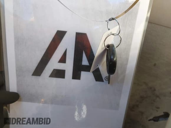 ✅ 2005 Lexus ES 350 • VIN: JTHBA30G555075483 • Лот: 43472326. Опубликован ранее на IAAI с пробегом 152 419 миль. Бесплатный доступ к архиву аукционных продаж из США и подробный отчёт об истории автомобиля на DreamBid. Изображение 11.