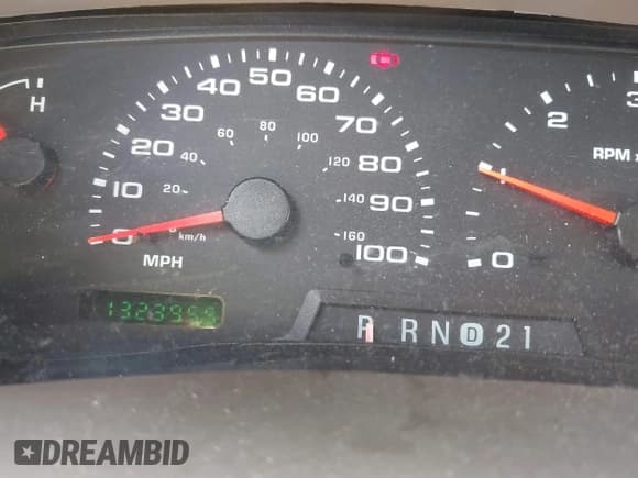 ✅ 2002 Ford Excursion Limited • VIN: 1FMNU43S42ED22009 • Лот: 42850001. Опубликован ранее на IAAI с пробегом 132 395 миль. Бесплатный доступ к архиву аукционных продаж из США и подробный отчёт об истории автомобиля на DreamBid. Изображение 15.