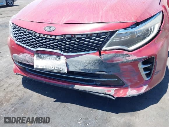 ✅ 2016 Kia Optima SX Turbo • VIN: 5XXGW4L2XGG051225 • Lot: 42256315. Wystawiony na IAAI z przebiegiem 69 684 mil. Bezpłatny archiwum sprzedaży aukcyjnych z USA i szczegółowy raport historii pojazdu na DreamBid. Zdjęcie 6.