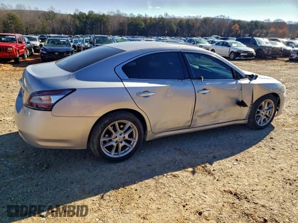 ✅ 2014 Nissan Maxima S • VIN: 1N4AA5AP5EC461667 • Lot: 93403035. Listed on Copart with 143,300 mi. Free auction sales archive from the USA and detailed vehicle history report at DreamBid. Image 3.
