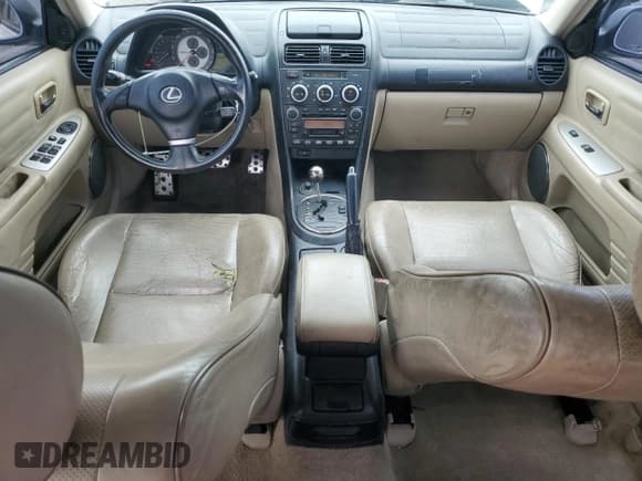 ✅ 2005 Lexus IS 300 • VIN: JTHBD192950099415 • Lot: 70924815. Wystawiony na Copart z przebiegiem 187 786 mil. Bezpłatny archiwum sprzedaży aukcyjnych z USA i szczegółowy raport historii pojazdu na DreamBid. Zdjęcie 8.