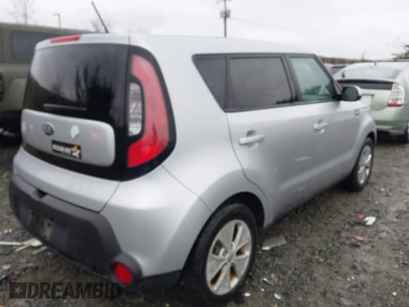 ✅ 2016 Kia Soul • VIN: KNDJN2A21G7857561 • Lot: 43776624. Wystawiony na IAAI z przebiegiem 114 108 mil. Bezpłatny archiwum sprzedaży aukcyjnych z USA i szczegółowy raport historii pojazdu na DreamBid. Zdjęcie 4.