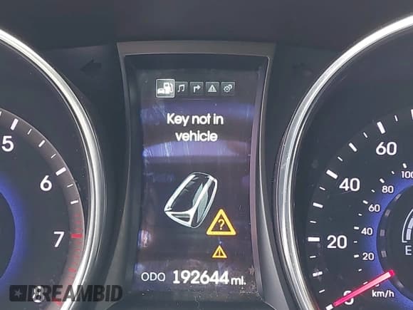 ✅ 2014 Hyundai Santa Fe • VIN: 5XYZU3LB2EG227282 • Лот: 43519069. Опубликован ранее на IAAI с пробегом 192 644 миль. Бесплатный доступ к архиву аукционных продаж из США и подробный отчёт об истории автомобиля на DreamBid. Изображение 15.