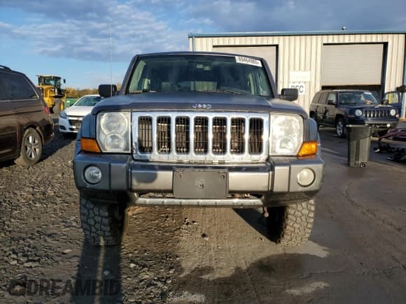 ✅ 2008 Jeep Commander Limited • VIN: 1J8HG58N78C151092 • Лот: 89464985. Опубликован ранее на Copart с пробегом 185 308 миль. Бесплатный доступ к архиву аукционных продаж из США и подробный отчёт об истории автомобиля на DreamBid. Изображение 4.