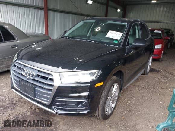 ✅ 2018 Audi Q5 Prestige • VIN: WA1CNAFY8J2216910 • Лот: 42624428. Опубликован ранее на IAAI с пробегом 74 570 миль. Бесплатный доступ к архиву аукционных продаж из США и подробный отчёт об истории автомобиля на DreamBid. Изображение 2.