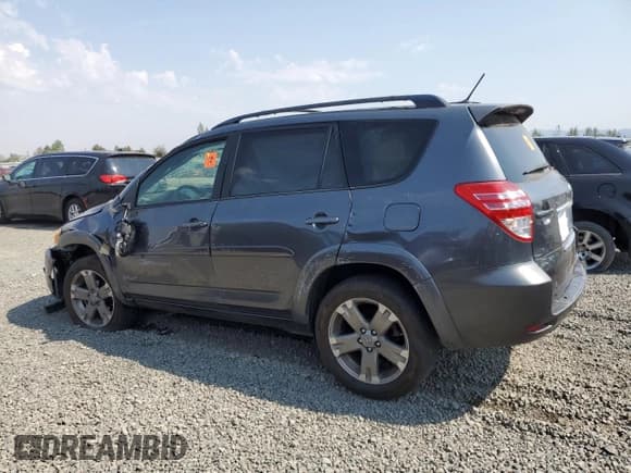 ✅ 2011 Toyota RAV4 Sport • VIN: JTMRF4DVXB5041664 • Lot: 71829465. Wystawiony na Copart z przebiegiem Nie podano. Bezpłatny archiwum sprzedaży aukcyjnych z USA i szczegółowy raport historii pojazdu na DreamBid. Zdjęcie 2.